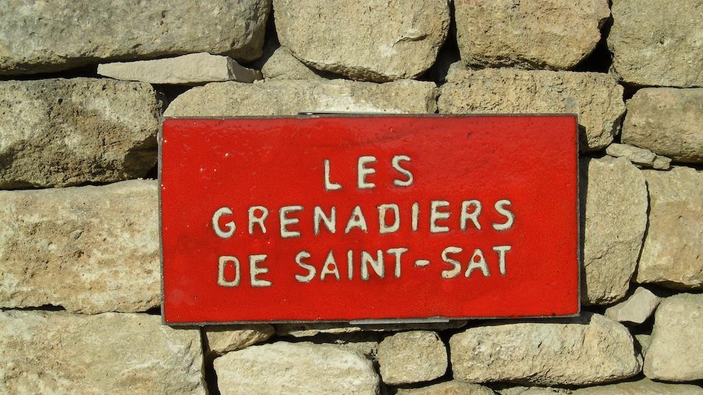Les Grenadiers De Saint Sat 외부 사진